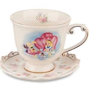 NEVER USED! Alice in Wonderland Teacup